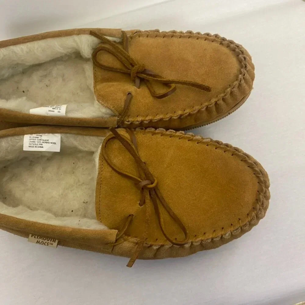 NWOT 100% Merino Wool Leather Plymouth Moccasins